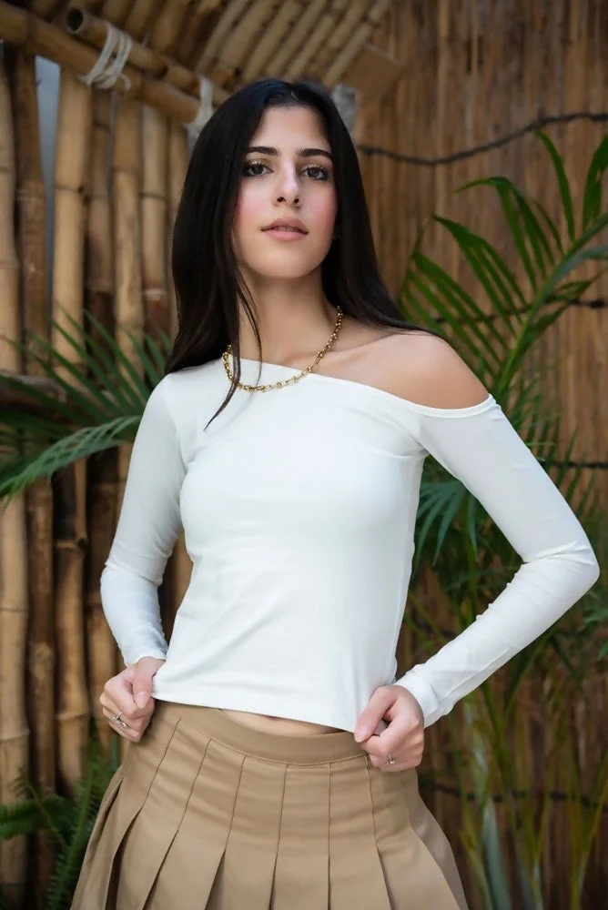 The Sleek One-Shoulder